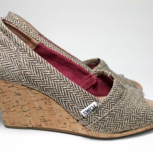 TOMS 7 Gold Metallic Herringbone Cork Wedge Sandals - Shimmer Peep Toe EUC 👡